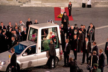 Menschen Mitmenschen Alltagsleben Portrait Freizeit Arbeitsleben Feste Feiern Glauben