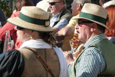 Menschen Mitmenschen Alltagsleben Portrait Freizeit Arbeitsleben Feste Feiern Glauben