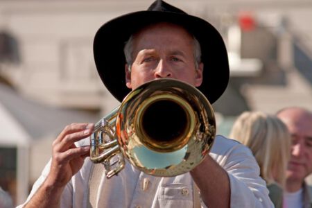 Schwermetall Blasmusik Musikinstrumente Blechbläser Holzbläser Brassband