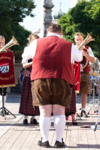 Schwermetall Blasmusik Musikinstrumente Blechbläser Holzbläser Brassband