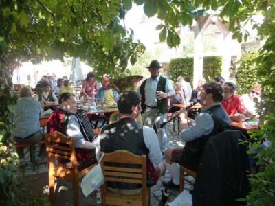 Schwermetall Blasmusik Musikinstrumente Blechbläser Holzbläser Brassband